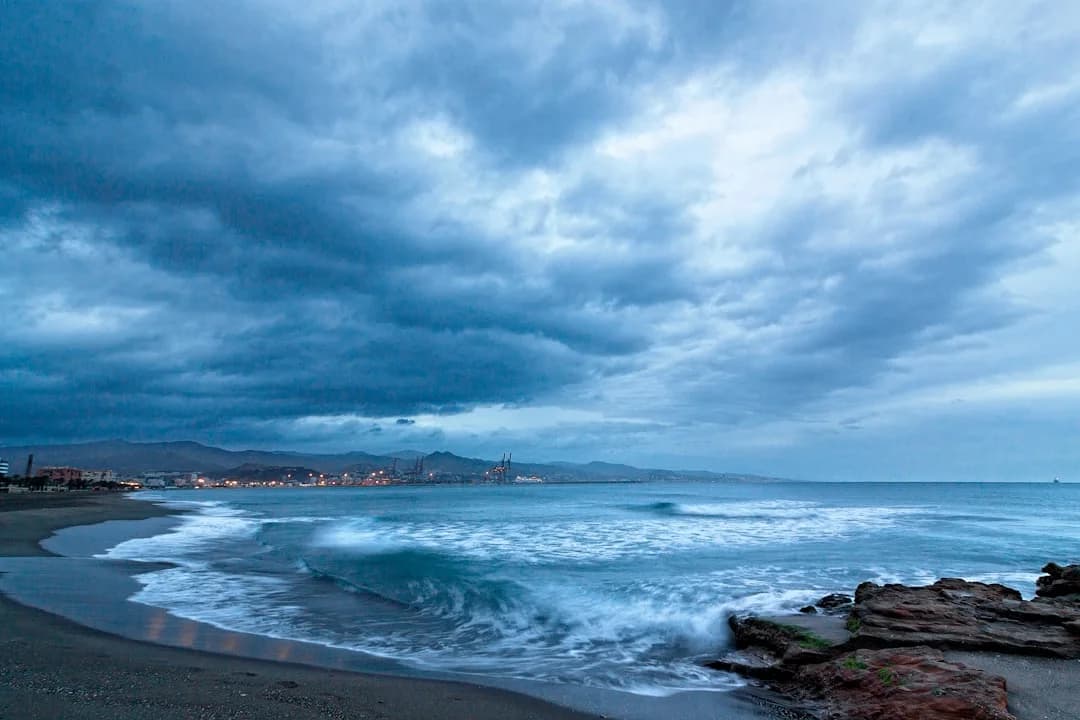 Setting Up Utilities in Málaga: Water and Electricity