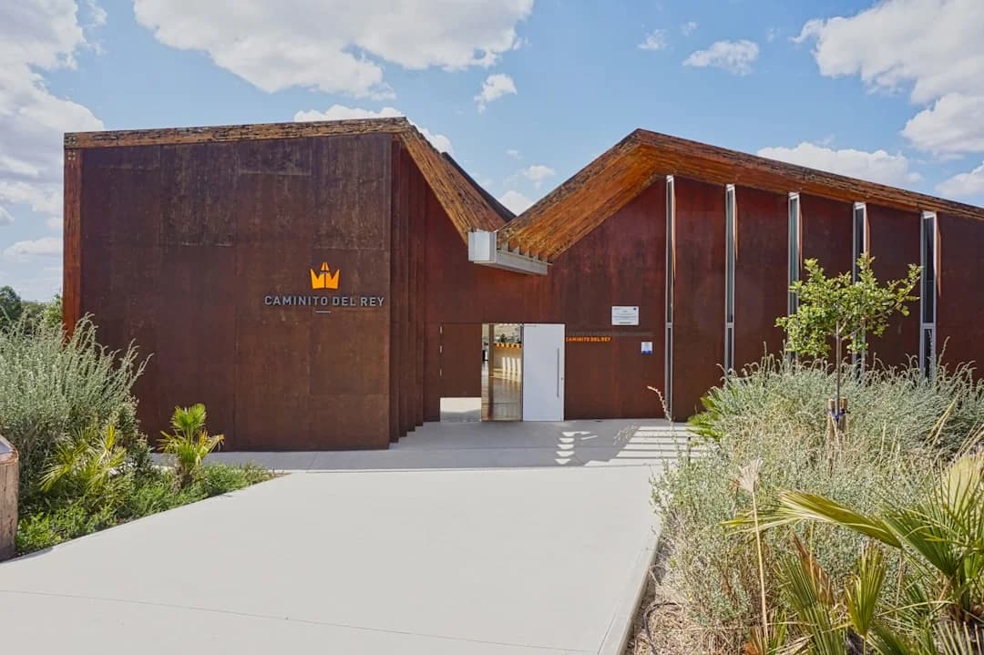 Malaga Cements Tech Hub Status with New 6G-5G Network at UMA