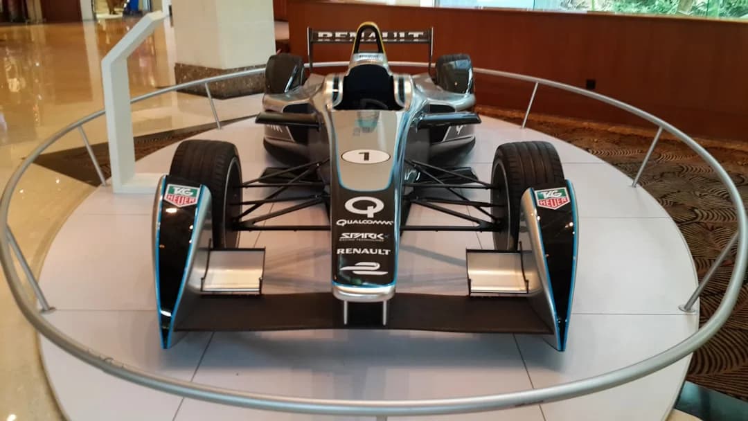 UMA Students Unveil Electric Race Car MA26RT
